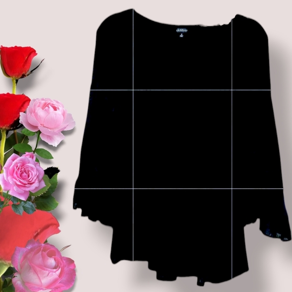 ❤️ Hannah- Supercute Top Black with Layered Ruffled Sleeves - Picture 5 of 9
